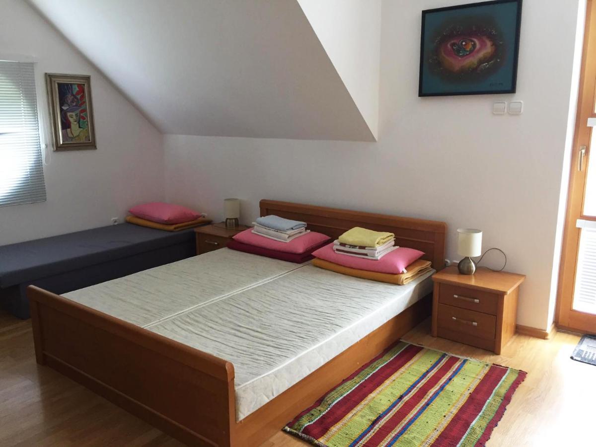 Apartman Triga Снина Екстериор снимка