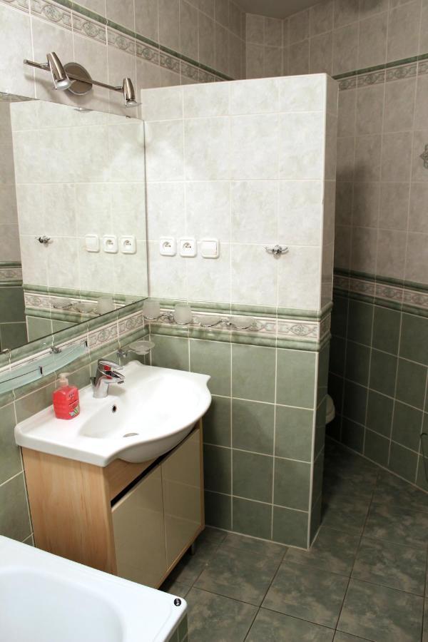 Apartman Triga Снина Екстериор снимка